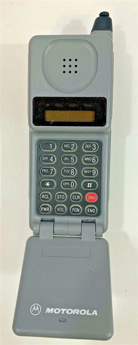 motorola vintage flip phone|old motorola flip phone worth.